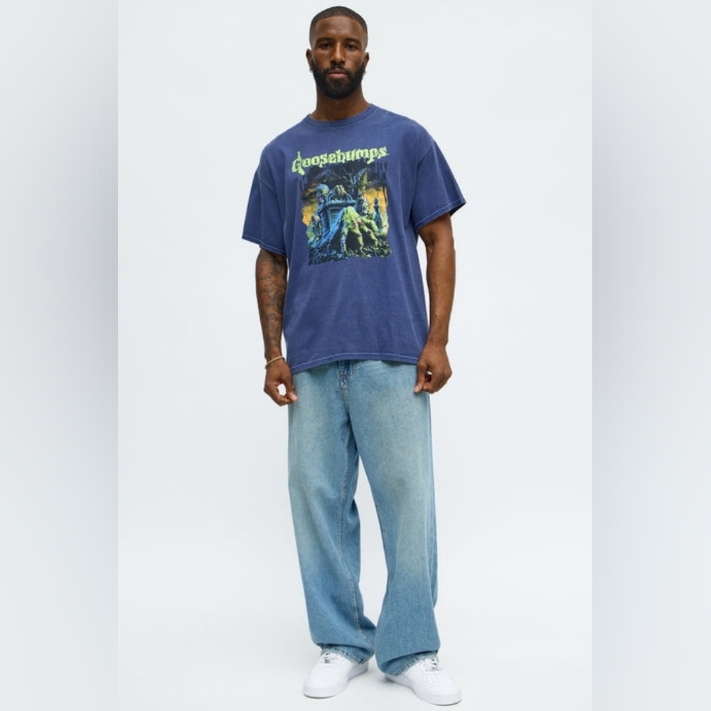 GooseBumps Don't Go To Sleep Graphic Tee